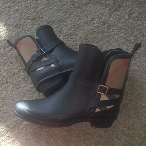Burberry Riddlestone short Rainboots
